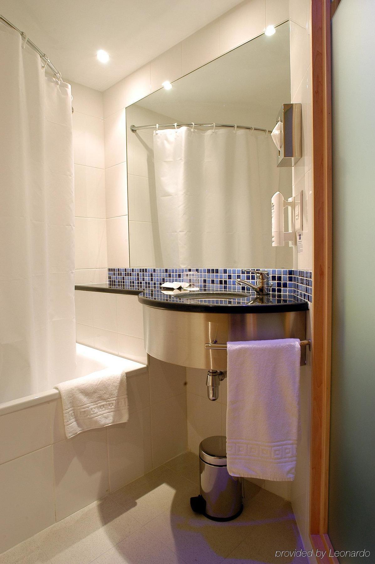 Express Lisbon-oeiras, An Ihg 3*