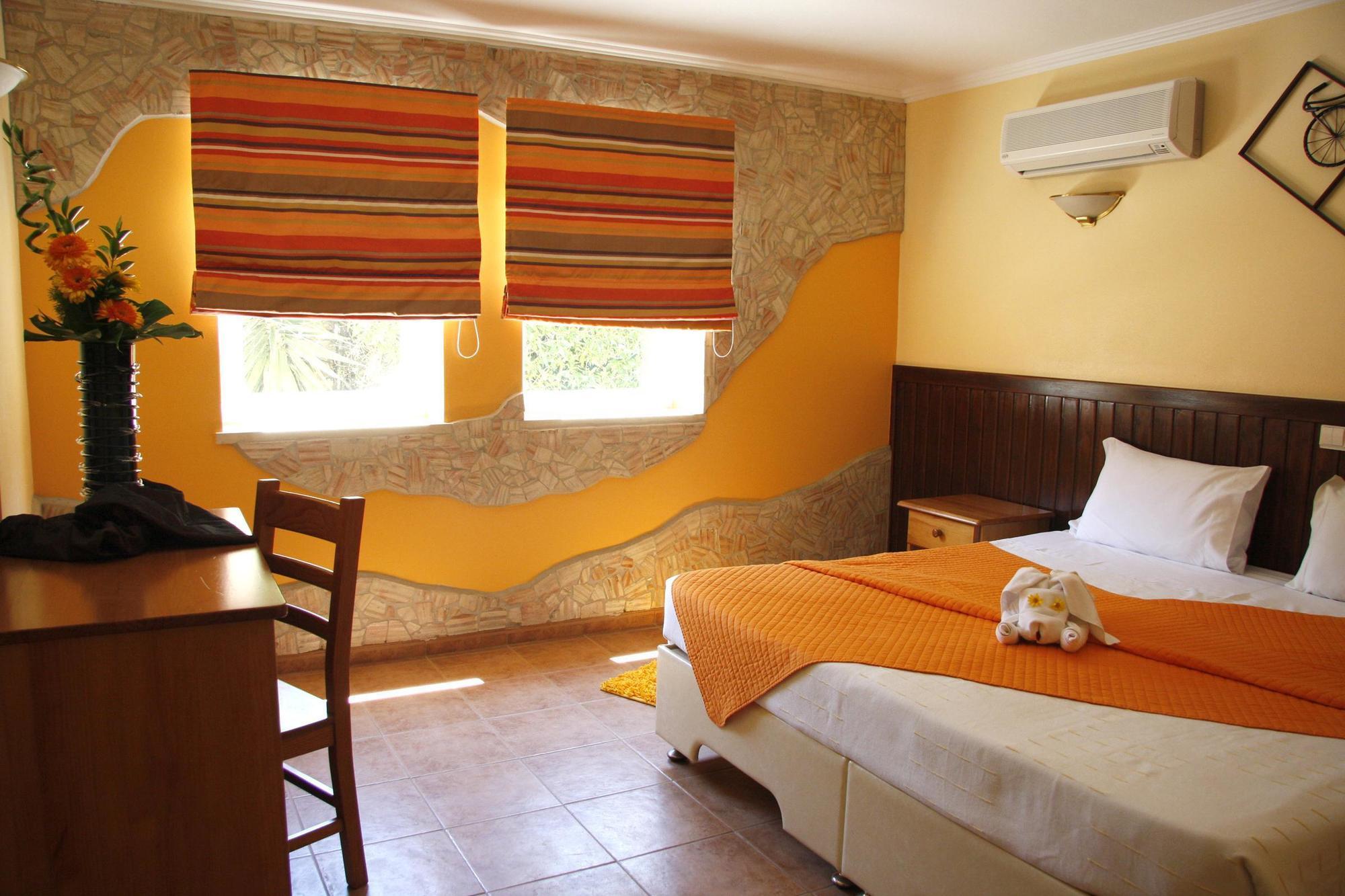 Montinho De Ouro Hotel 3*