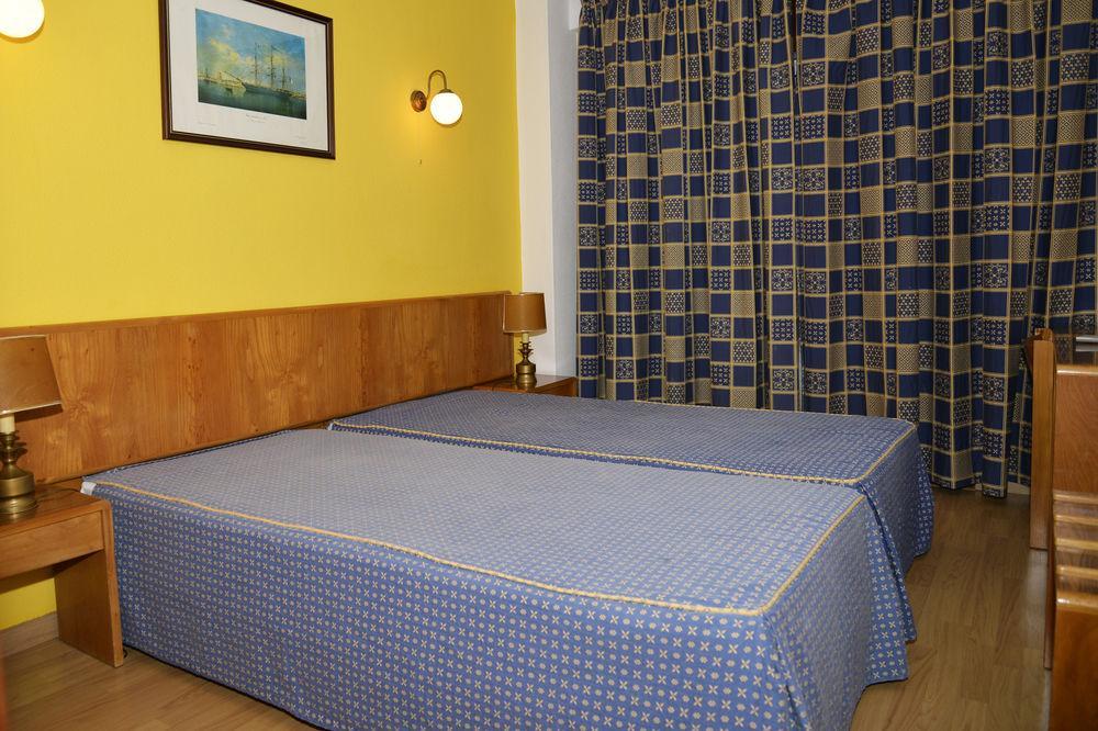 Turisticos Lindomar Aparthotel Armacao de Pera