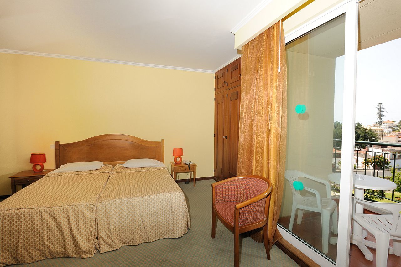 Santa Cruz Village Hotel Hotel 4*