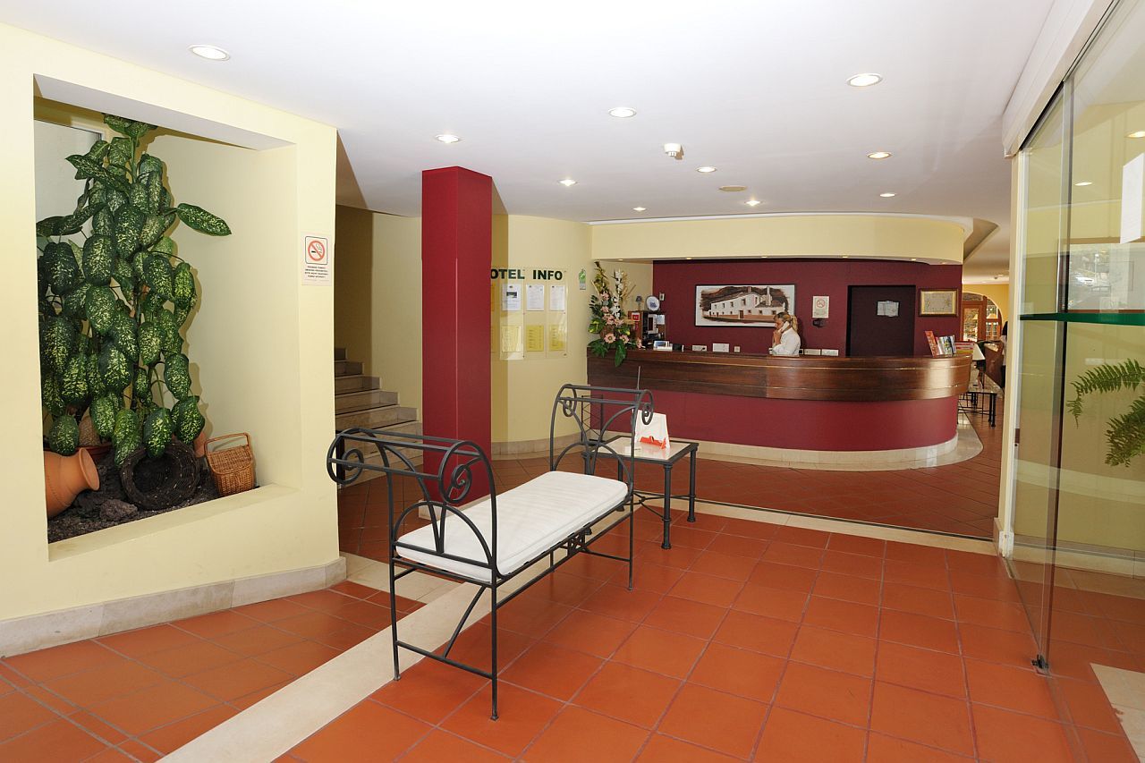 Santa Cruz Village Hotel Hotel