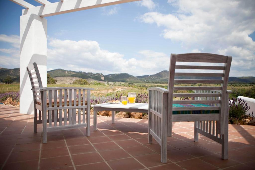 Herdade Do Amarelo Nature & Farm stay *