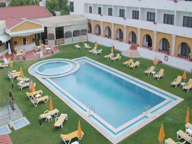Hotel Dom Fernando 3*
