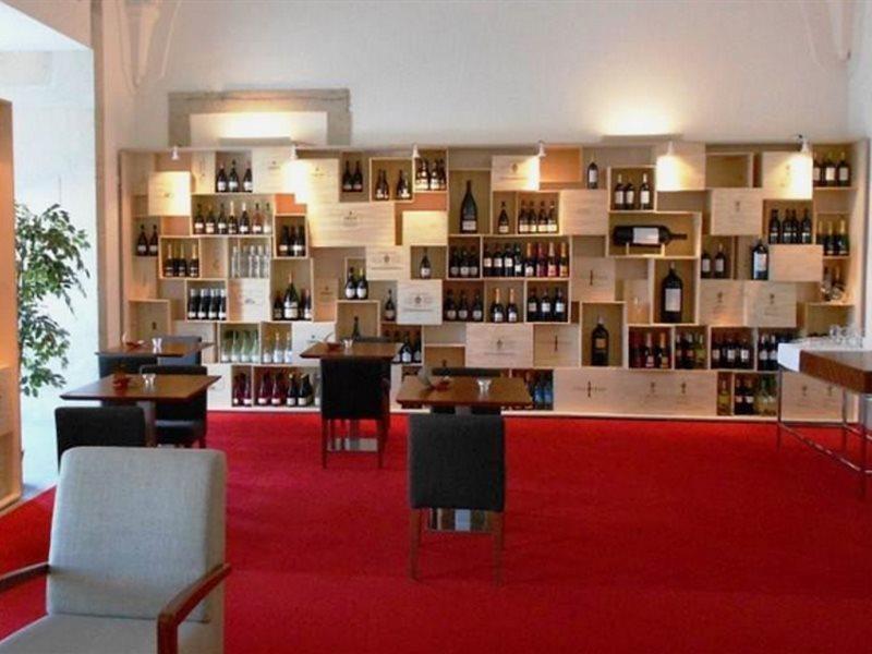 Hotel De 4*