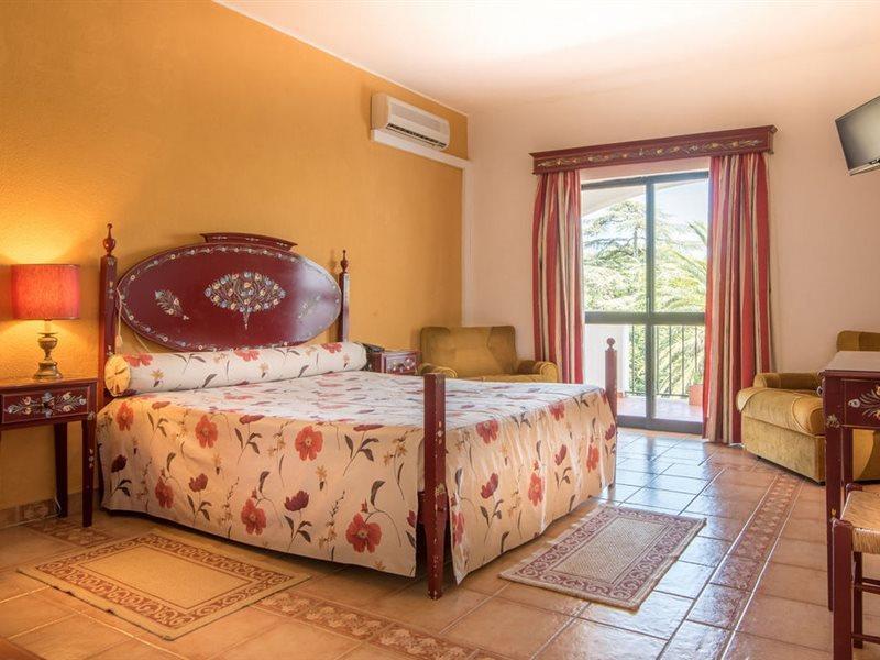 Hotel Sol E Serra