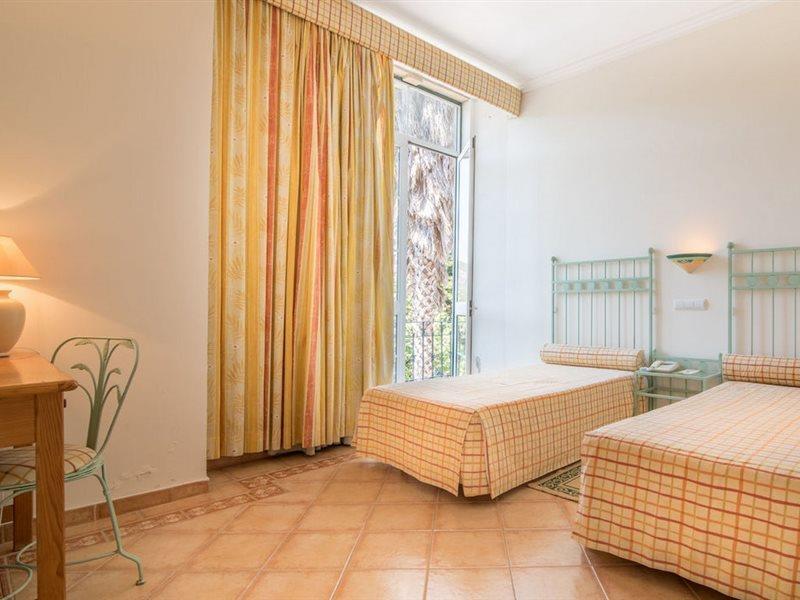 Hotel Sol E Serra
