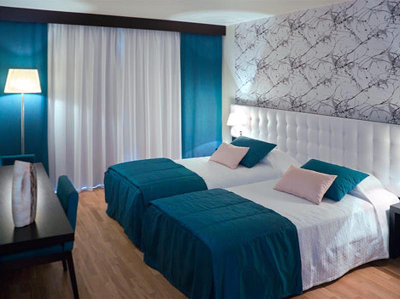 Hotel Vale Do Navio 4*