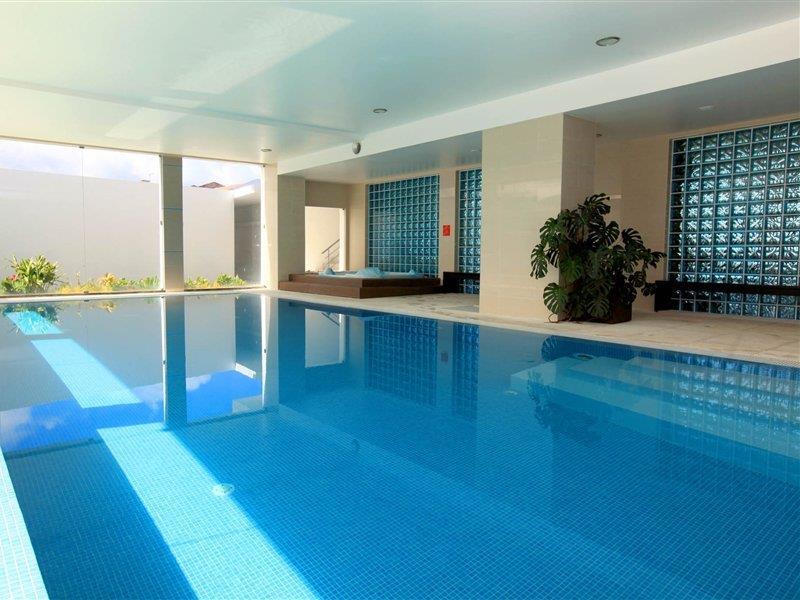 Hotel Vale Do Navio 4*