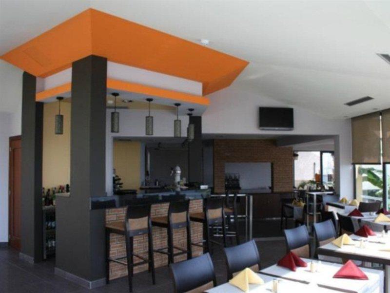Hotel Cais Da Oliveira Canico (Madeira)
