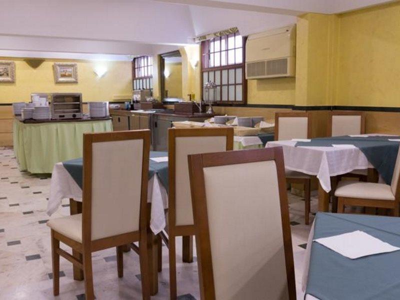Hotel Baia De 3*