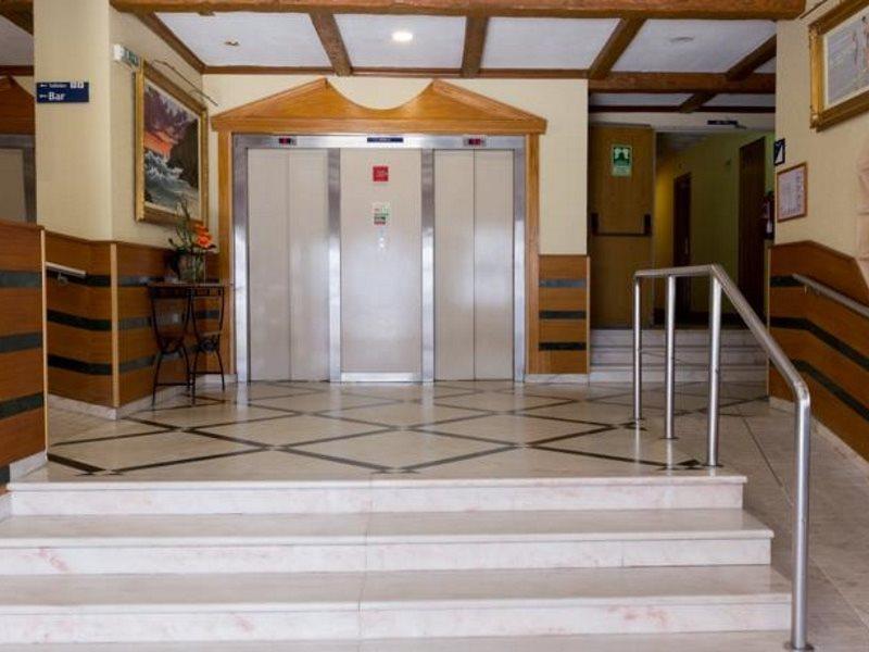 Hotel Baía De 3*
