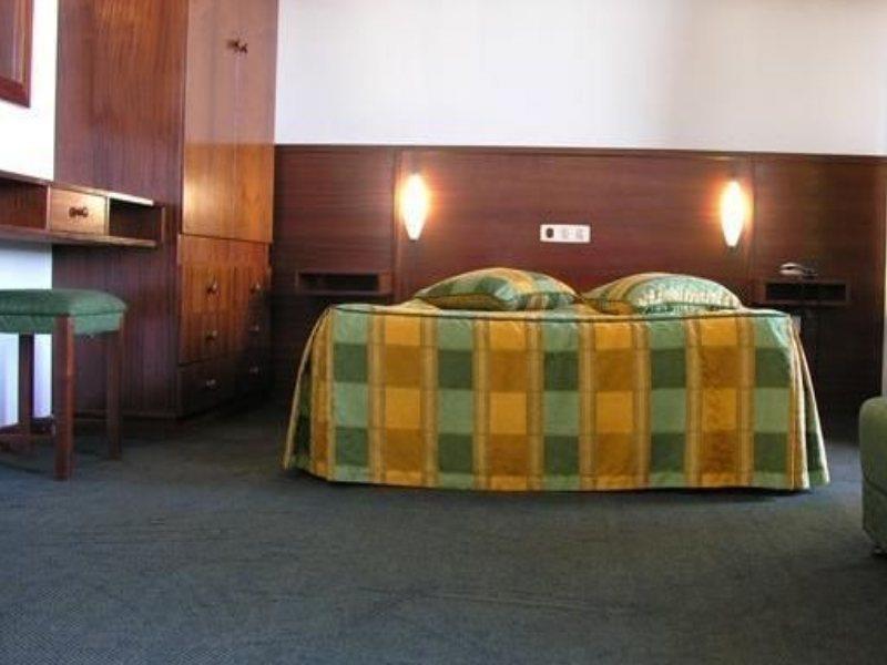 Hotel Navegadores 4*
