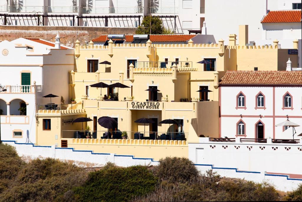 Casa de hóspedes Castelo 3*