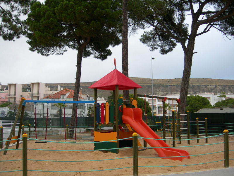 Campsite Parque De Campismo Orbitur Costa De Caparica 3*