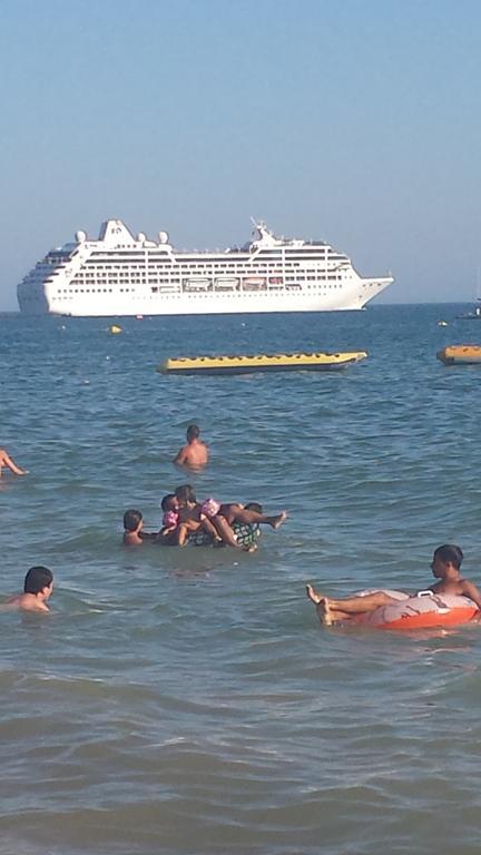 Fozpalace