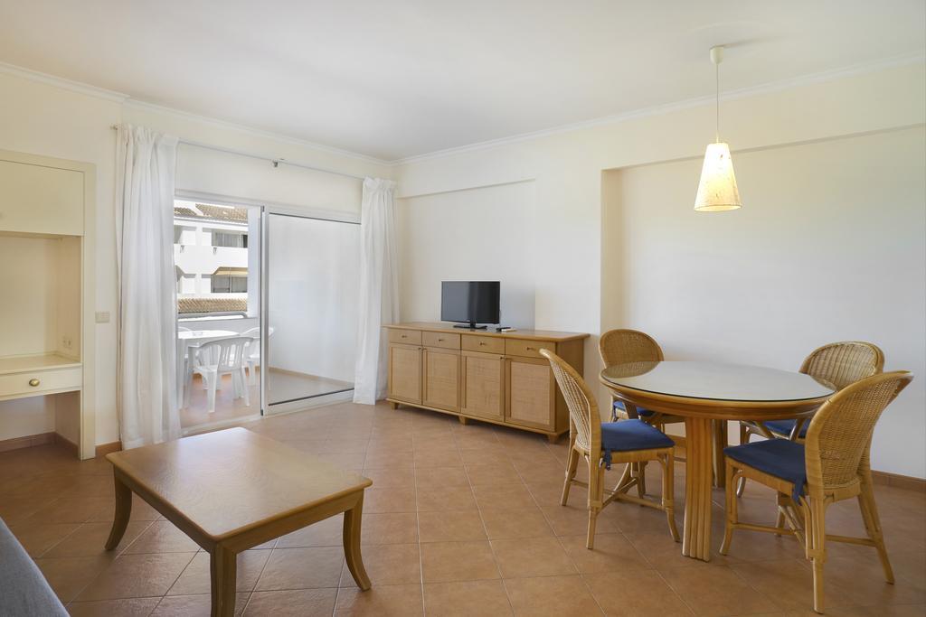 Aparthotel Golden Club 2*