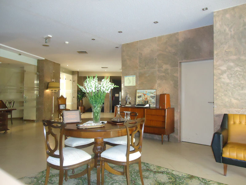 Hotel Meia Lua 3*
