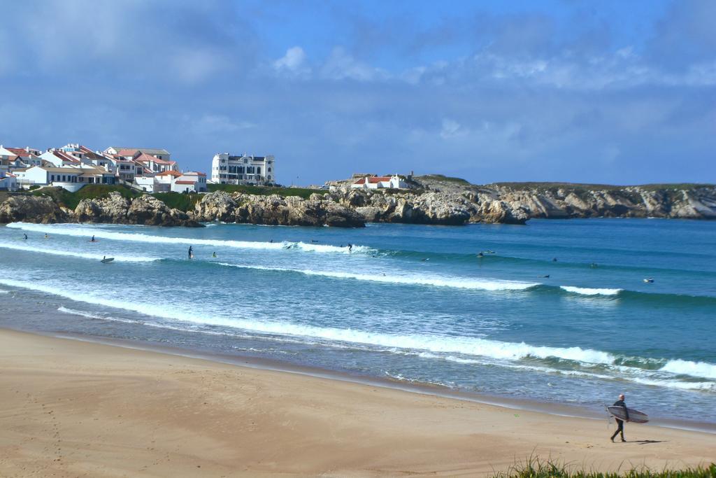 Hostel Surf House Peniche Baleal