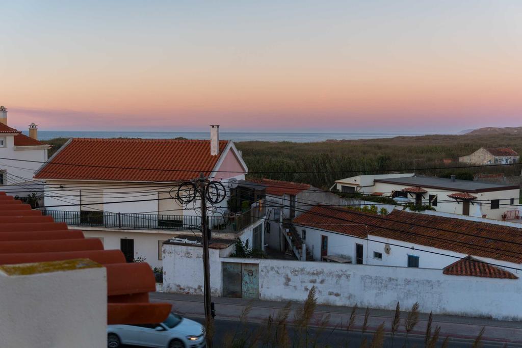 Baleal: Balconies And Pool * Ferrel (Leiria)
