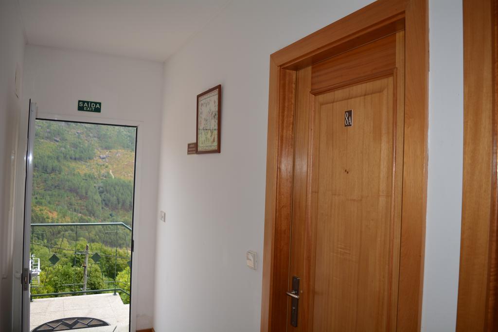 Casa Dos Santos Alojamento - Guest House Geres