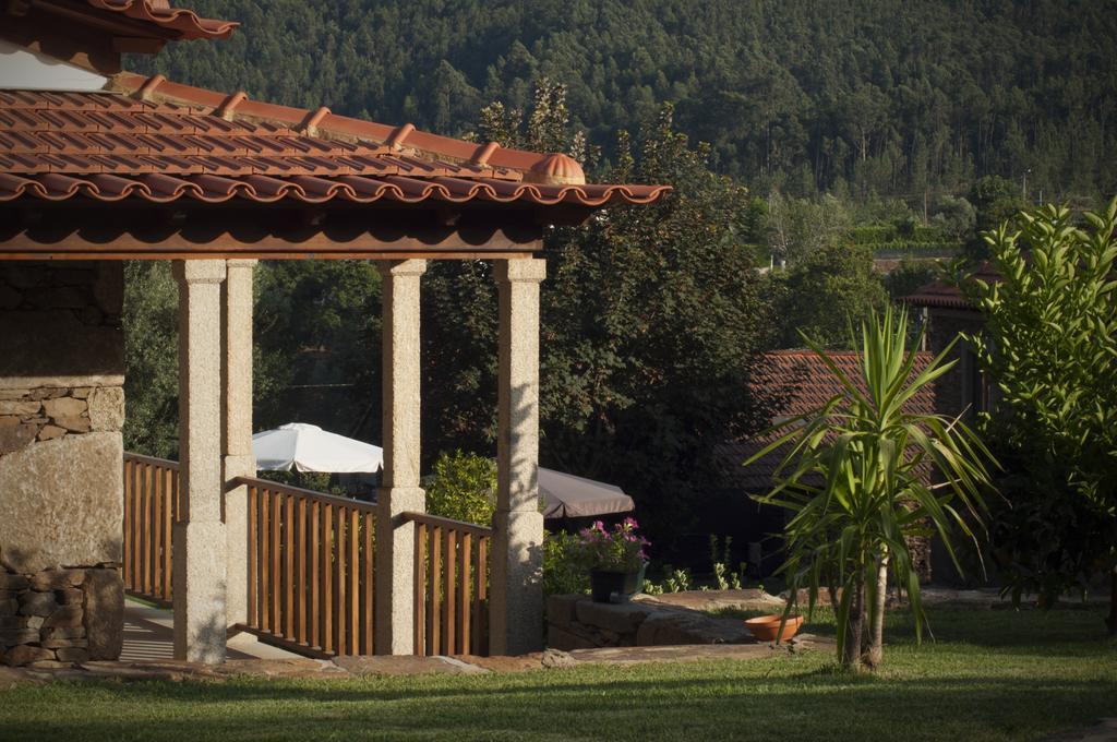 Farm stay Quinta Vilar E Almarde *