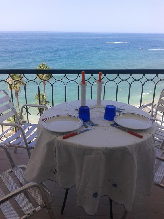 Apartment Must Over The Sea