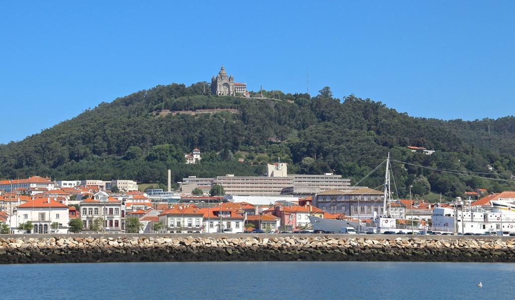 Enjoy Viana - *