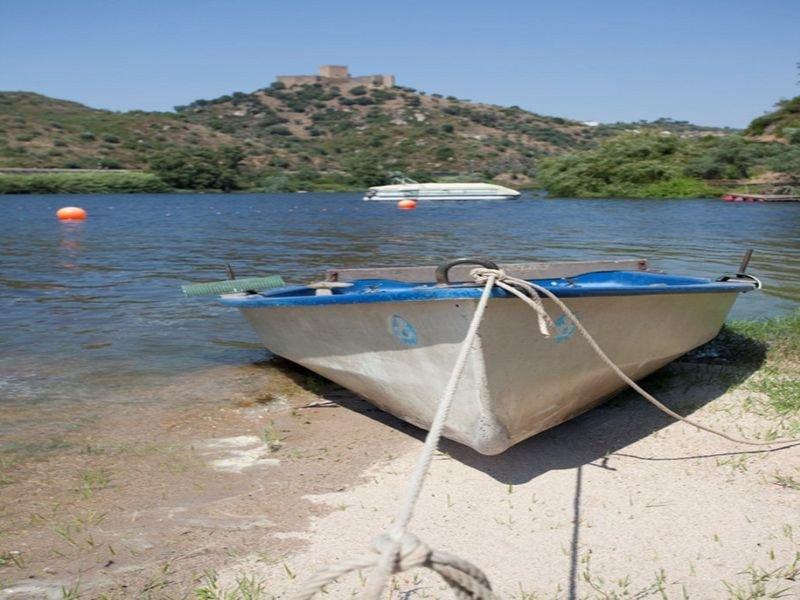 Hotel Alamal River Club