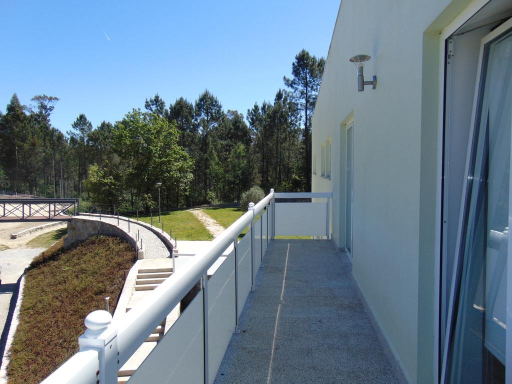 Funileiro, E Quartos * Amares