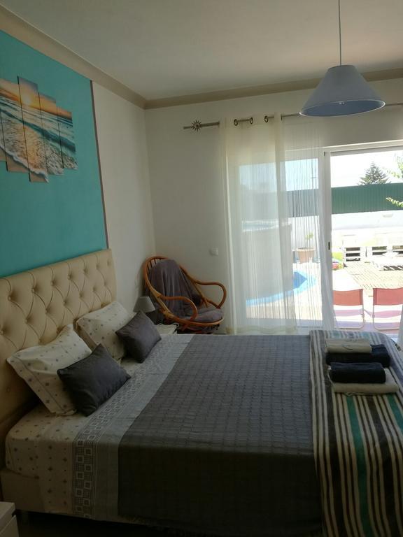 Vivenda Golfinho Guest house