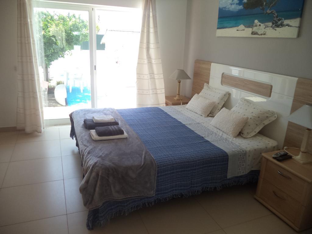 Vivenda Golfinho Guest house *
