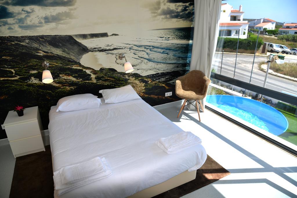 Hostel Hi Arrifana Destination