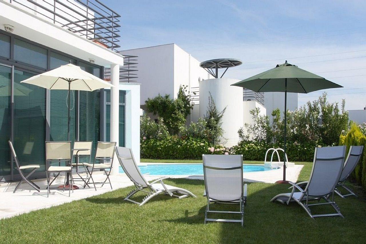 Arrabida & Golf Academy Resort 4*