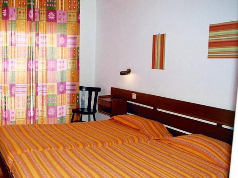 Iate Aparthotel 3*