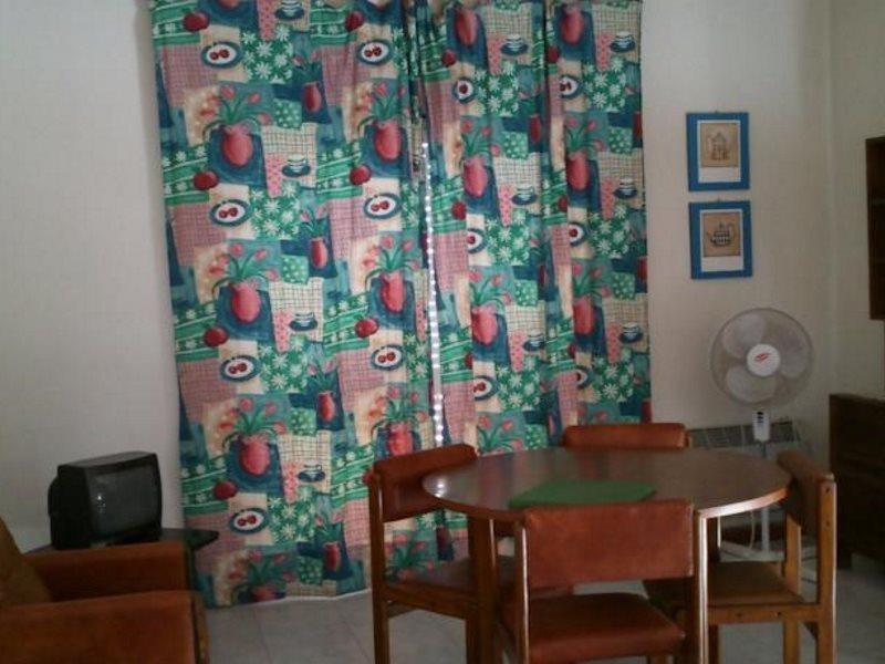 Iate Aparthotel