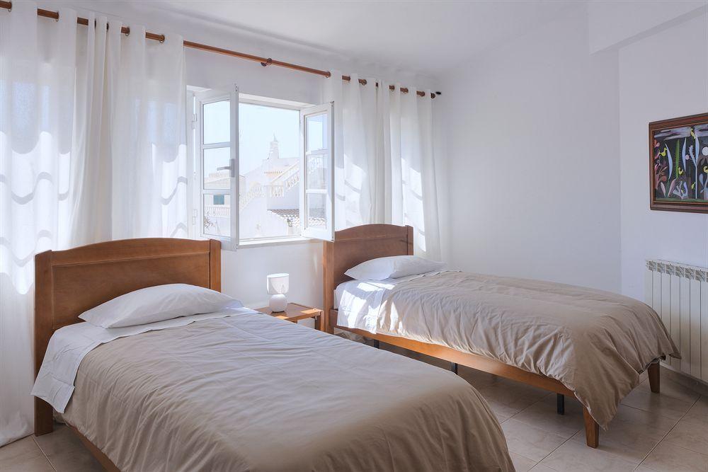 Flow House - Surf Kite Surf School Bed & Breakfast