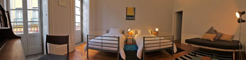 Dona Emilia Guest House & Studio Apartment Building