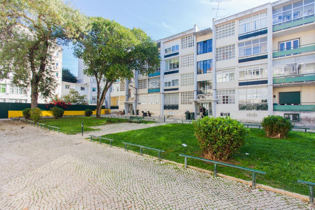 Apartment Alvalade Terrace And Pool Lisbon