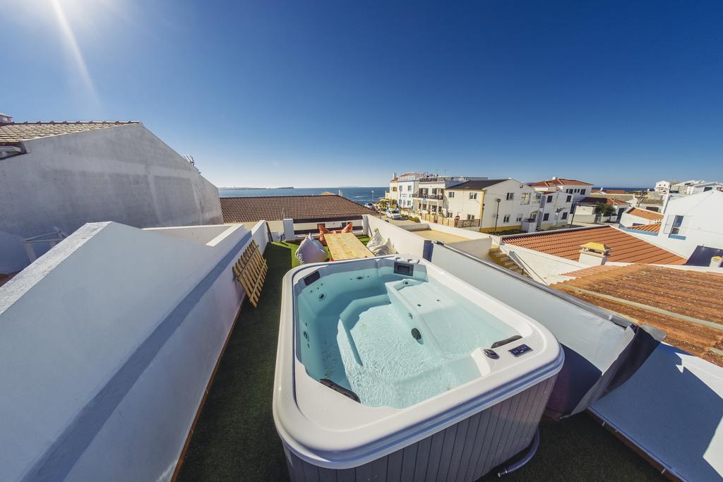 Guest house Balili Surf House