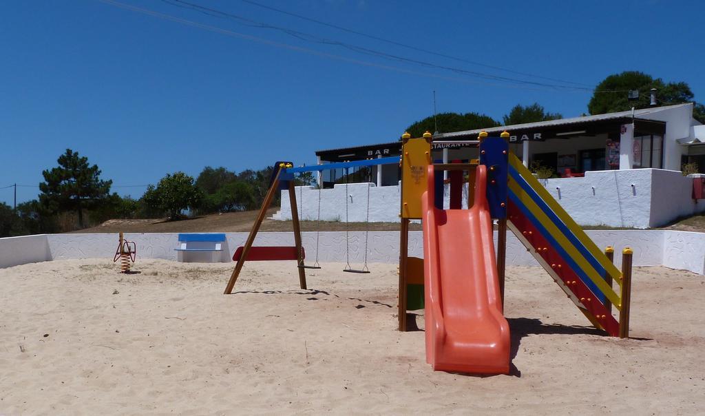 Parque De Campismo Orbitur Campsite