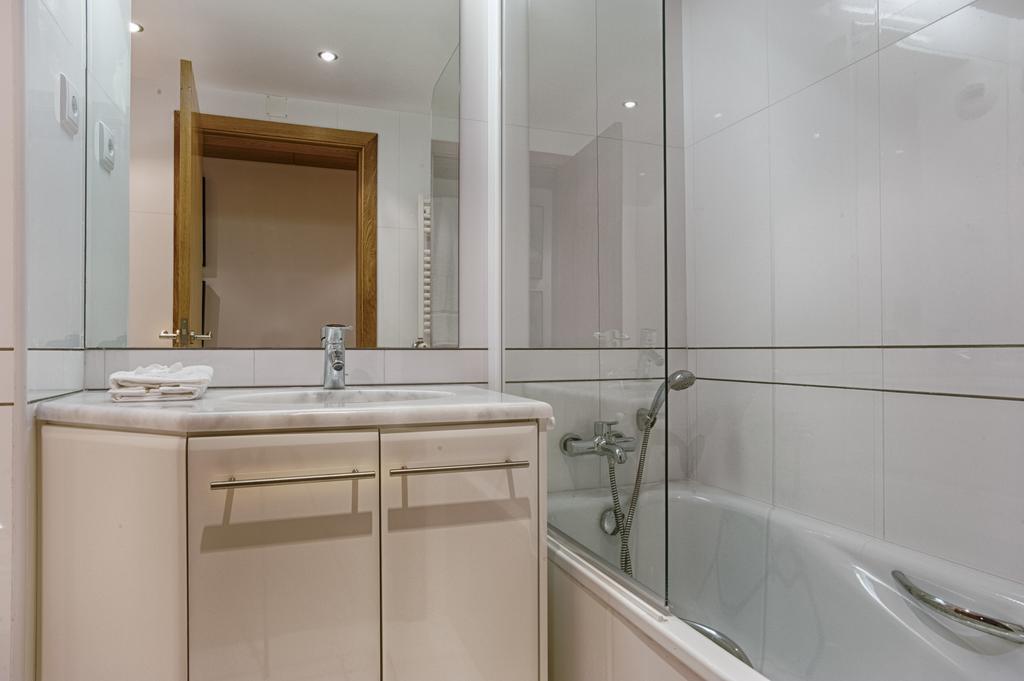 Finestay Seaview Apartment Caparica