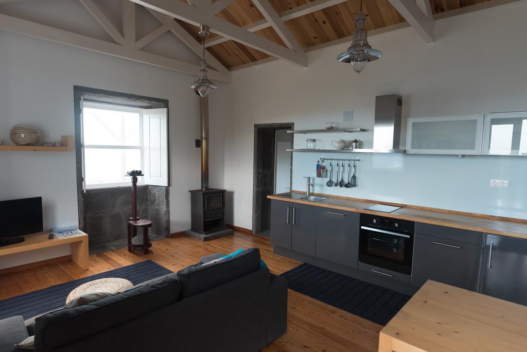 Casa Do Baleeiro Holiday home Calheta de Nesquim