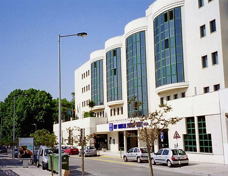 Hotel Tryp By Wyndham Parque 4*
