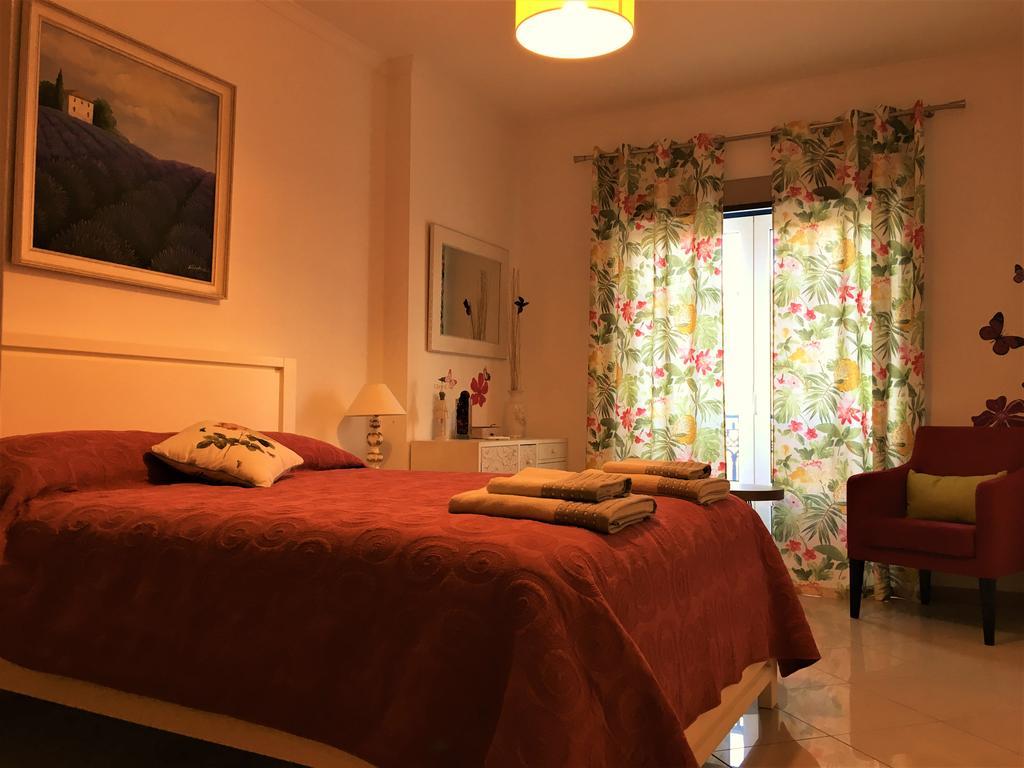 Charm T2 Al With Big Terrace Apartment