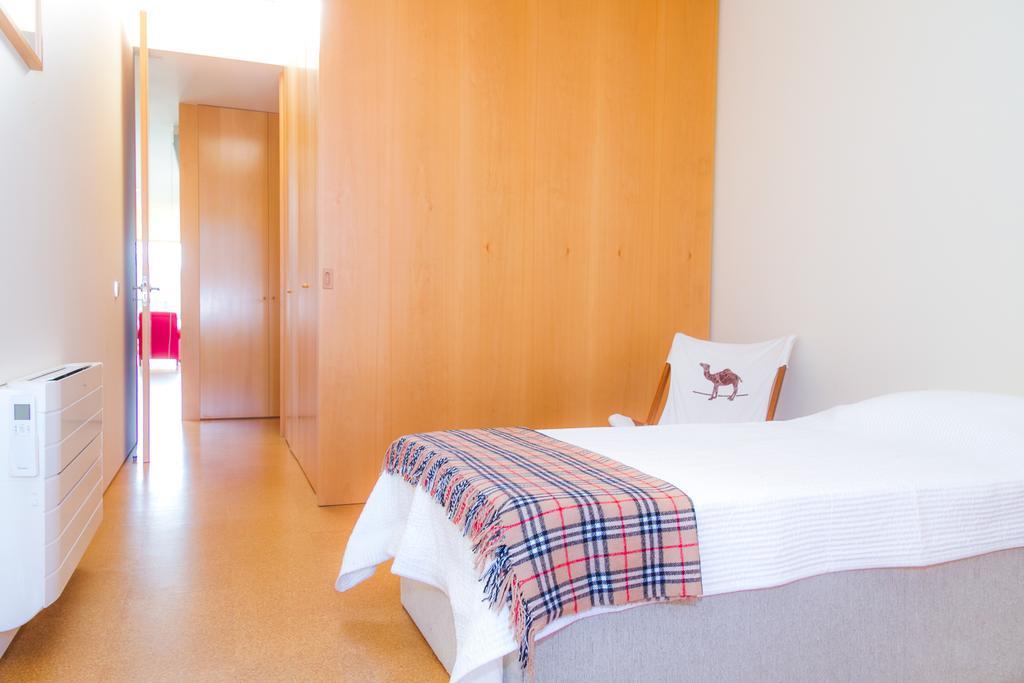 Liiiving In | Lawny Pool House * Caminha