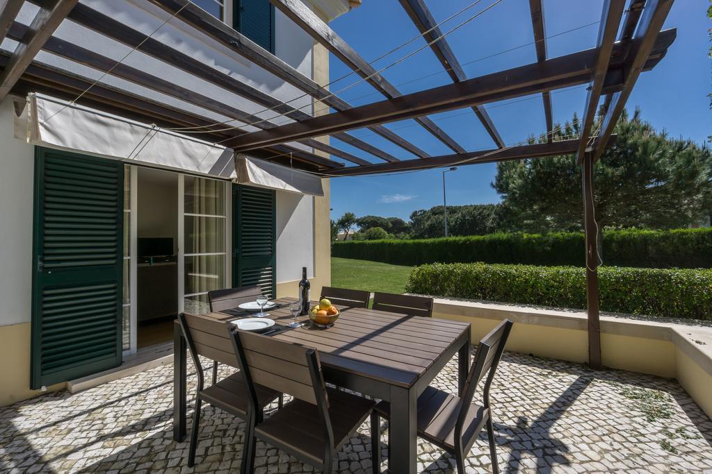 Margarita Villa *