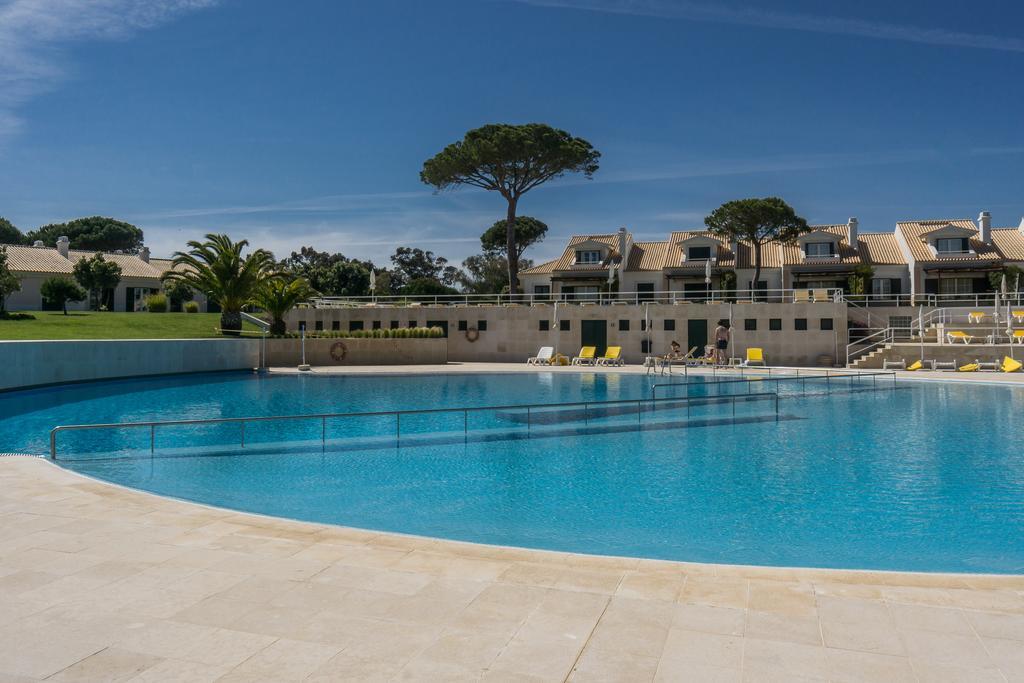 Margarita Villa *