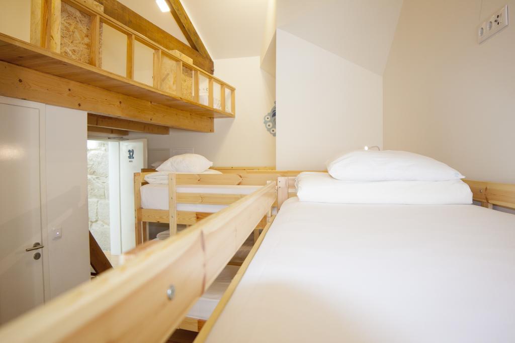 Hostel Happy & Porto
