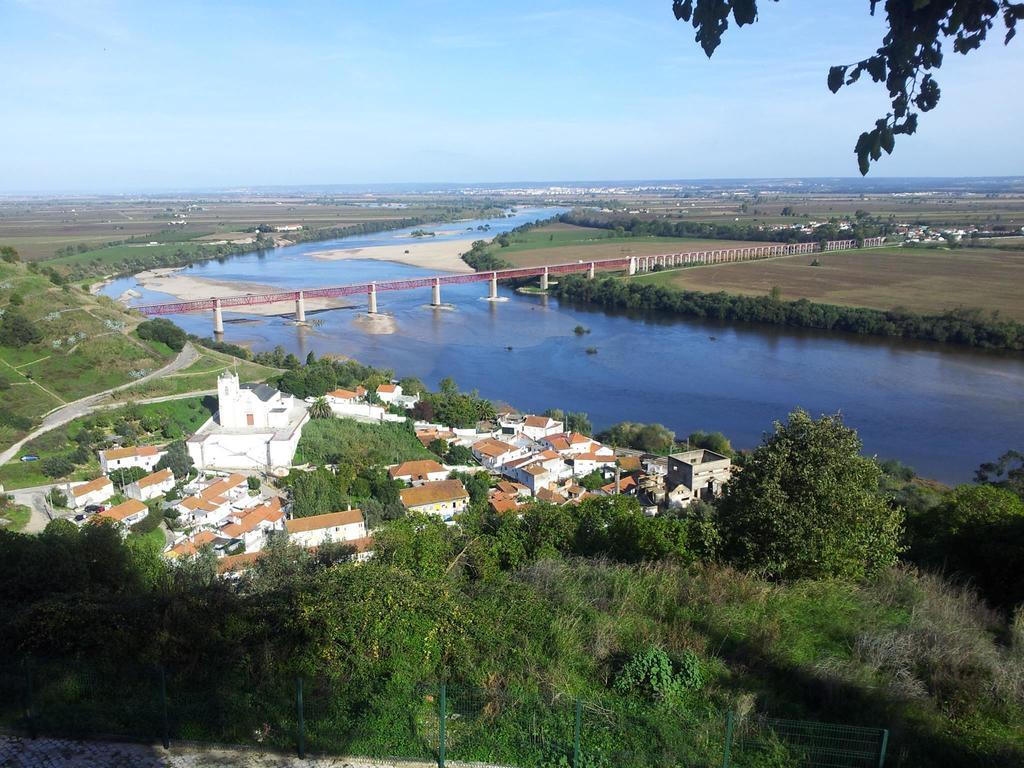 Tagus Host - 40308al- 44211al 2* Santarém