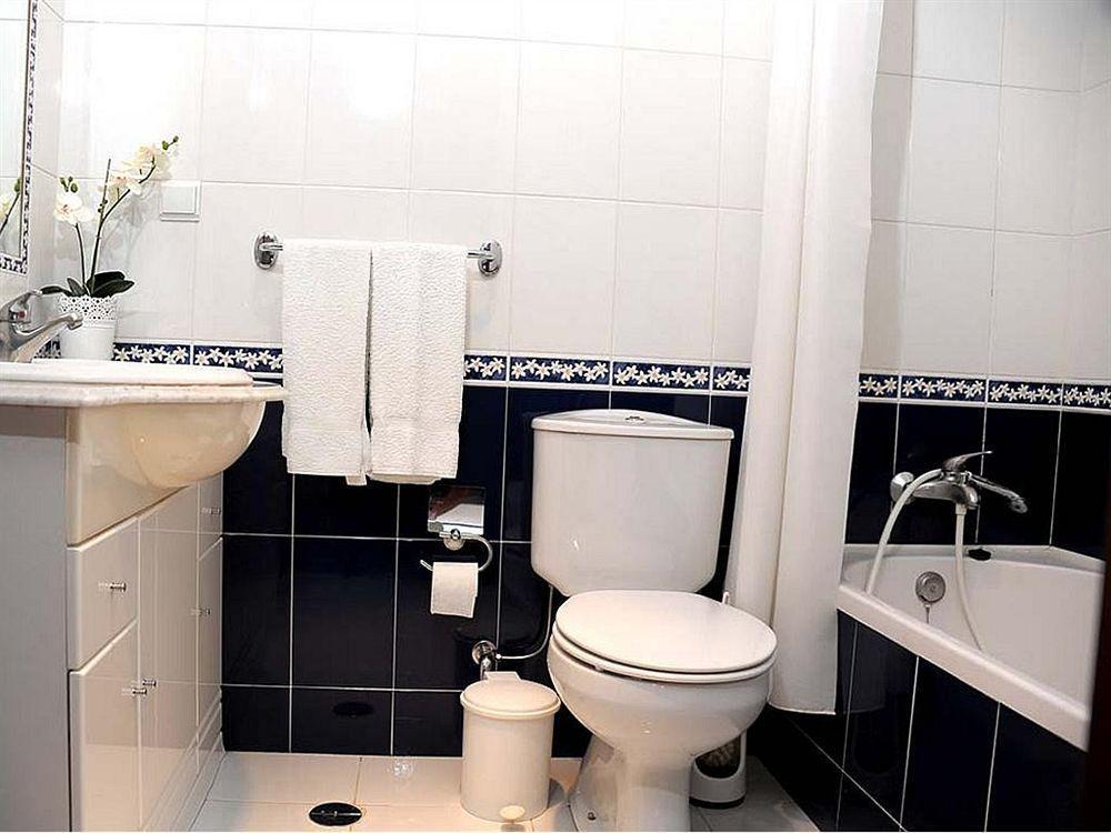 Hotel Ninho Do Falcao 2*